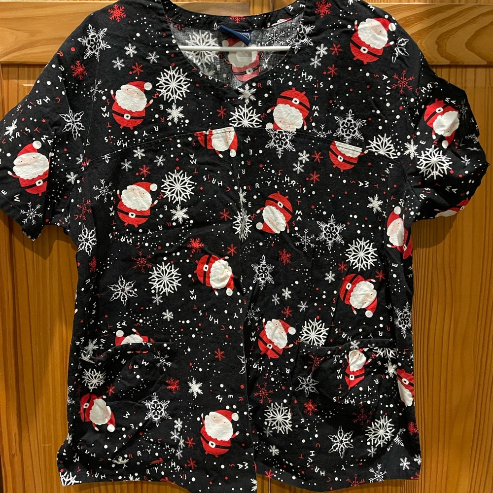 Sanibel Scrub *Christmas* Top